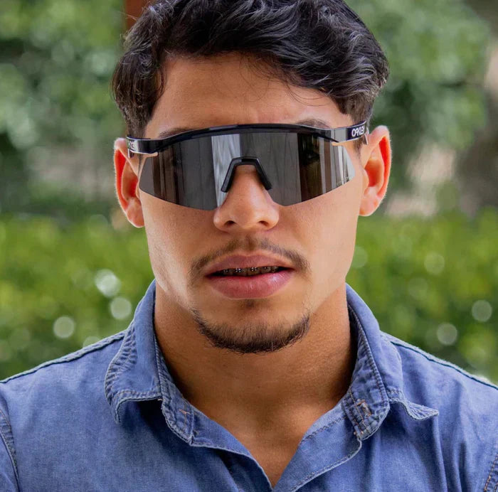 OAKLEY Hydra Sports Sunglasses Silver Black Mirror Prizm UV-400 Sunglasses (Silver Black)
